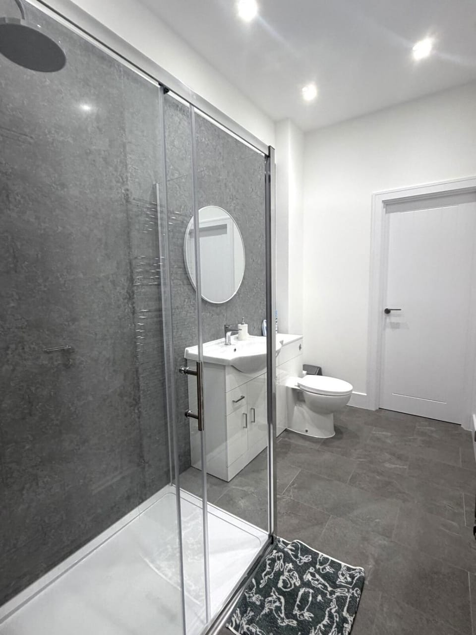 Town Centre Apartment Near The Beach Apartment in Hastings