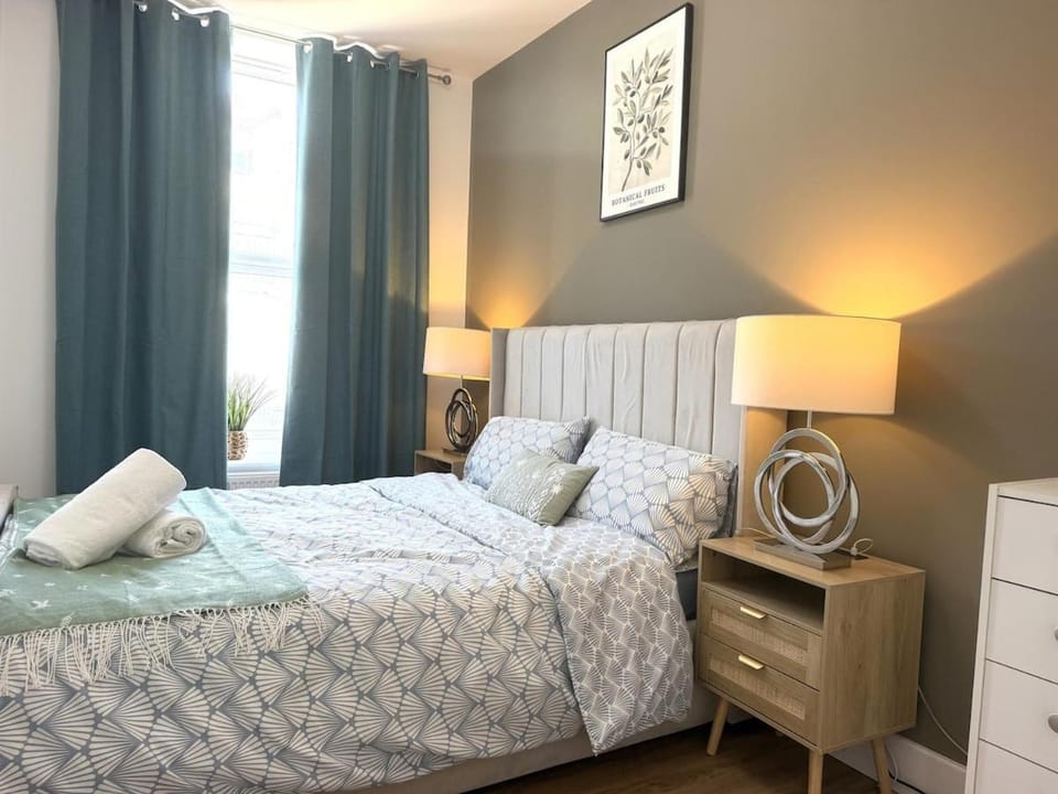 Town Centre Apartment Near The Beach Apartment in Hastings