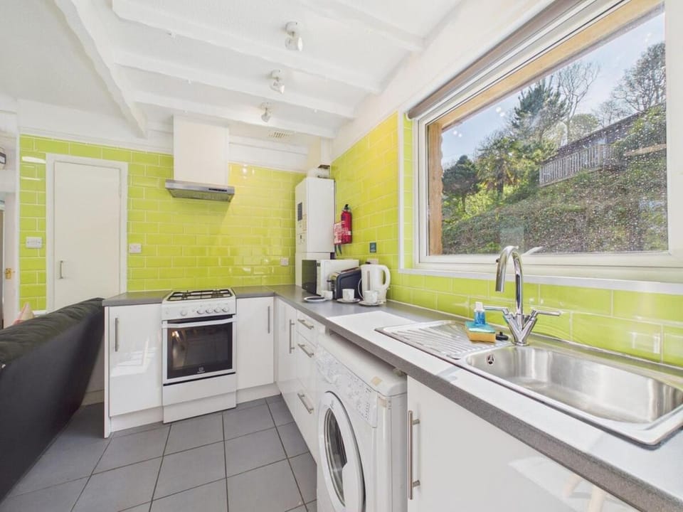 Lodge 15 - 2 Bed with Parking House in North Devon District