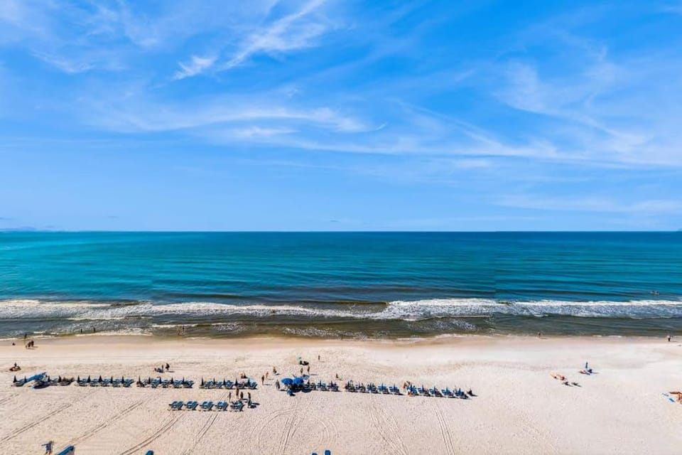Colorful oceanfront condo with Gulf views on-site pools & hot tub House in Panama City Beach