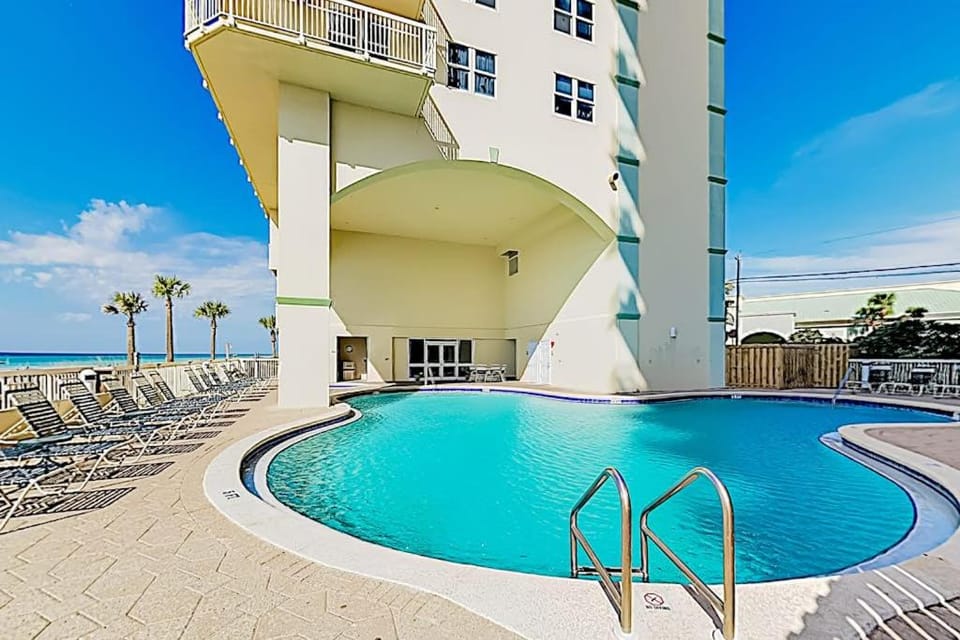 Colorful oceanfront condo with Gulf views on-site pools & hot tub House in Panama City Beach