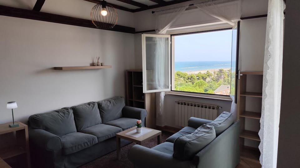 Living room, Sea view
