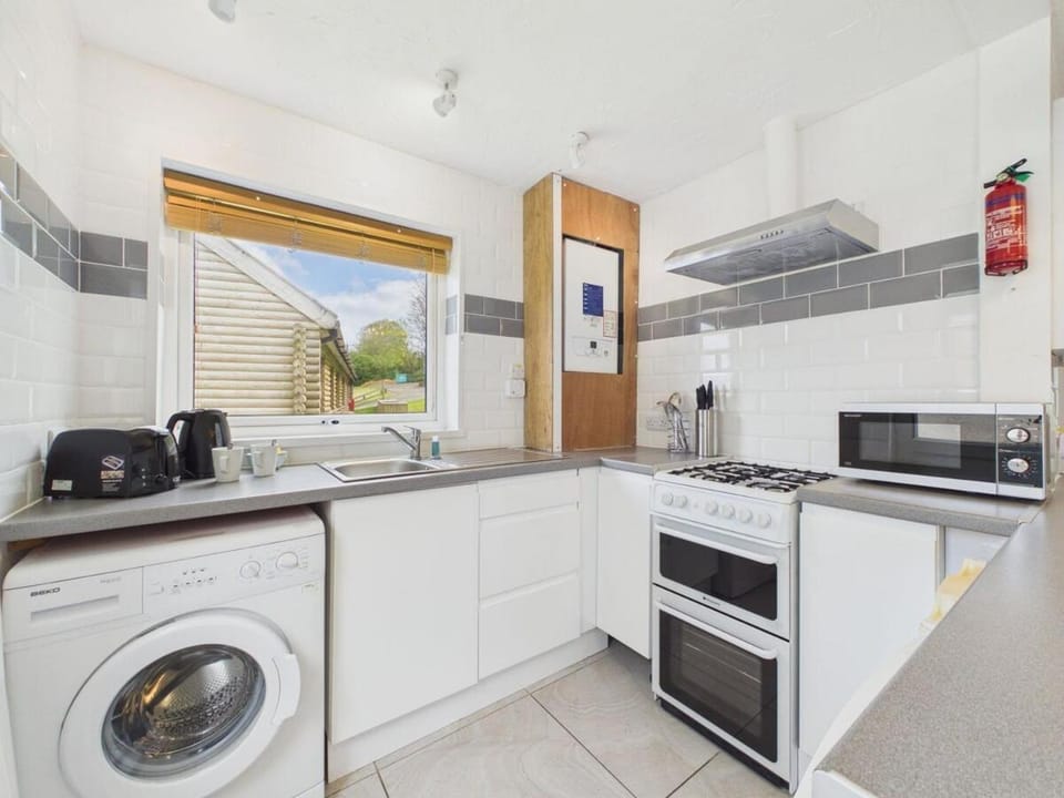 Lodge 23 - 2 Bed with Parking House in North Devon District