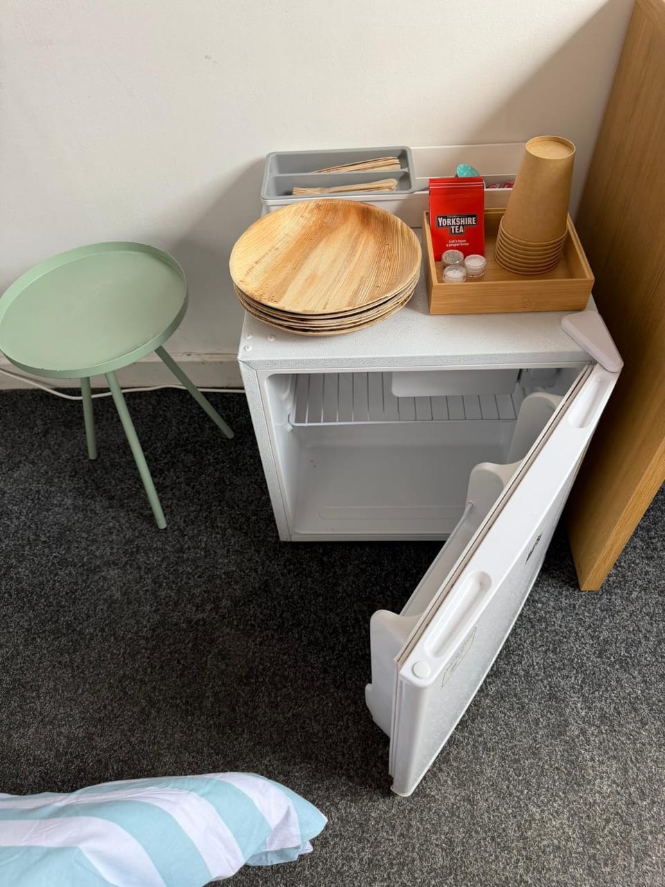 Tiny Studio 2 no cooking Apartment in Bristol