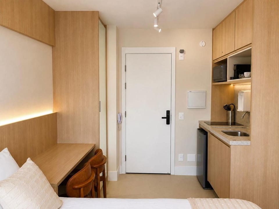 Bed, Kitchen or kitchenette, Photo of the whole room, wardrobe