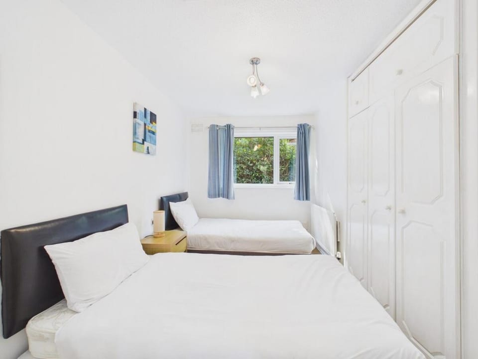 Lodge 24 - 2 Bed with Parking House in North Devon District