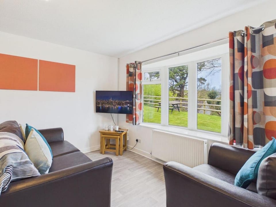 Lodge 31 - 2 bed with Parking House in North Devon District