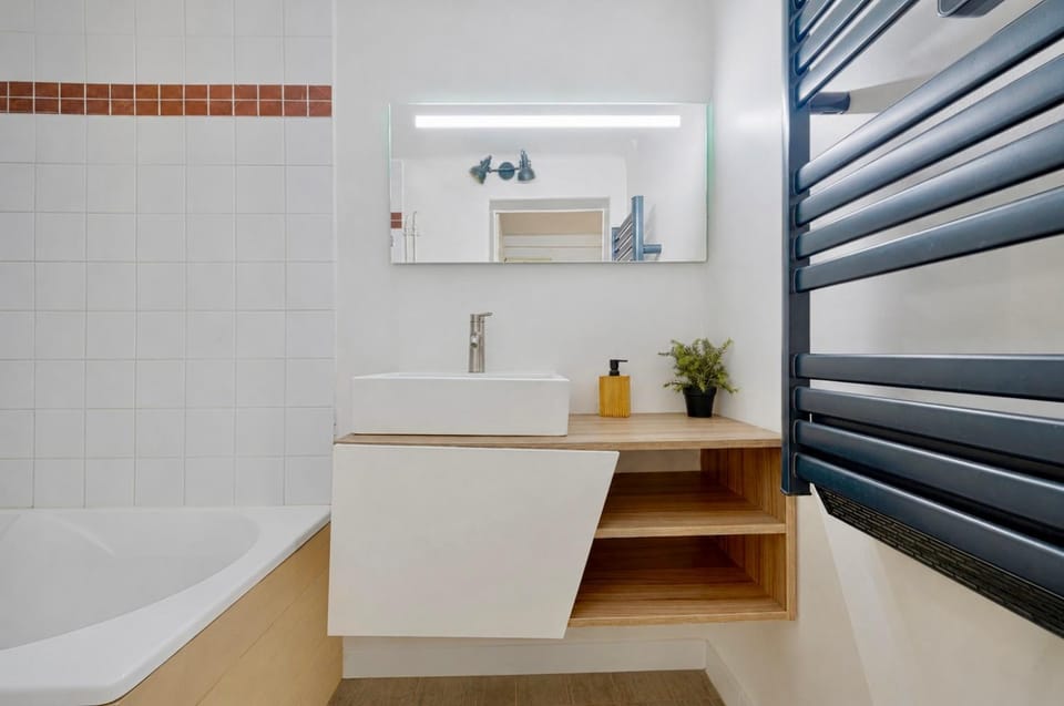 Bathroom, Bath, heating, towels