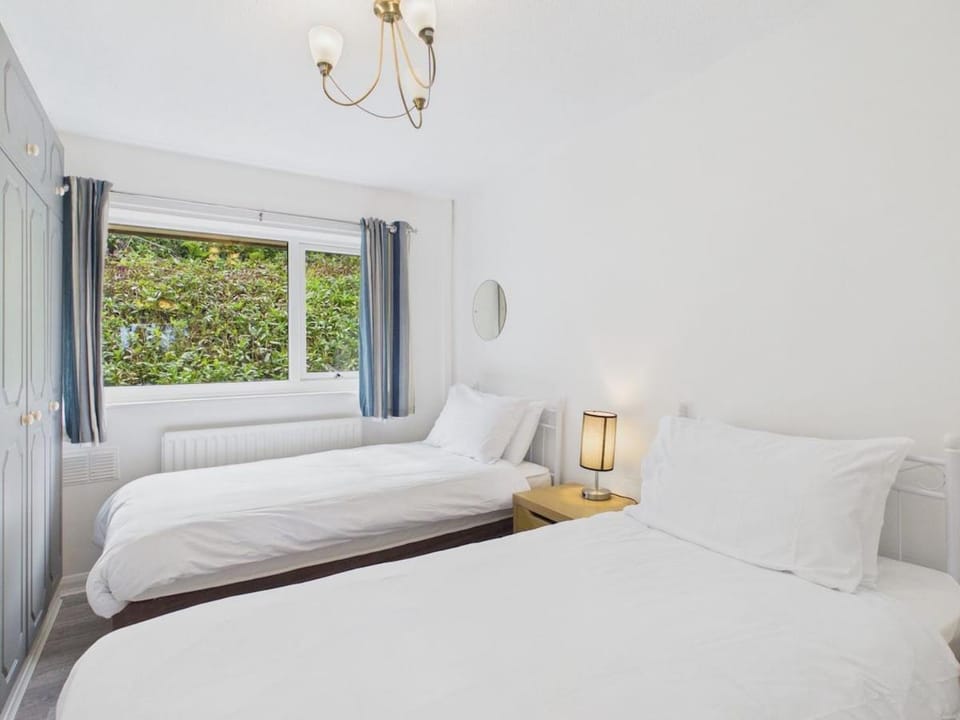 Lodge 33 - 2 bed with Parking House in North Devon District
