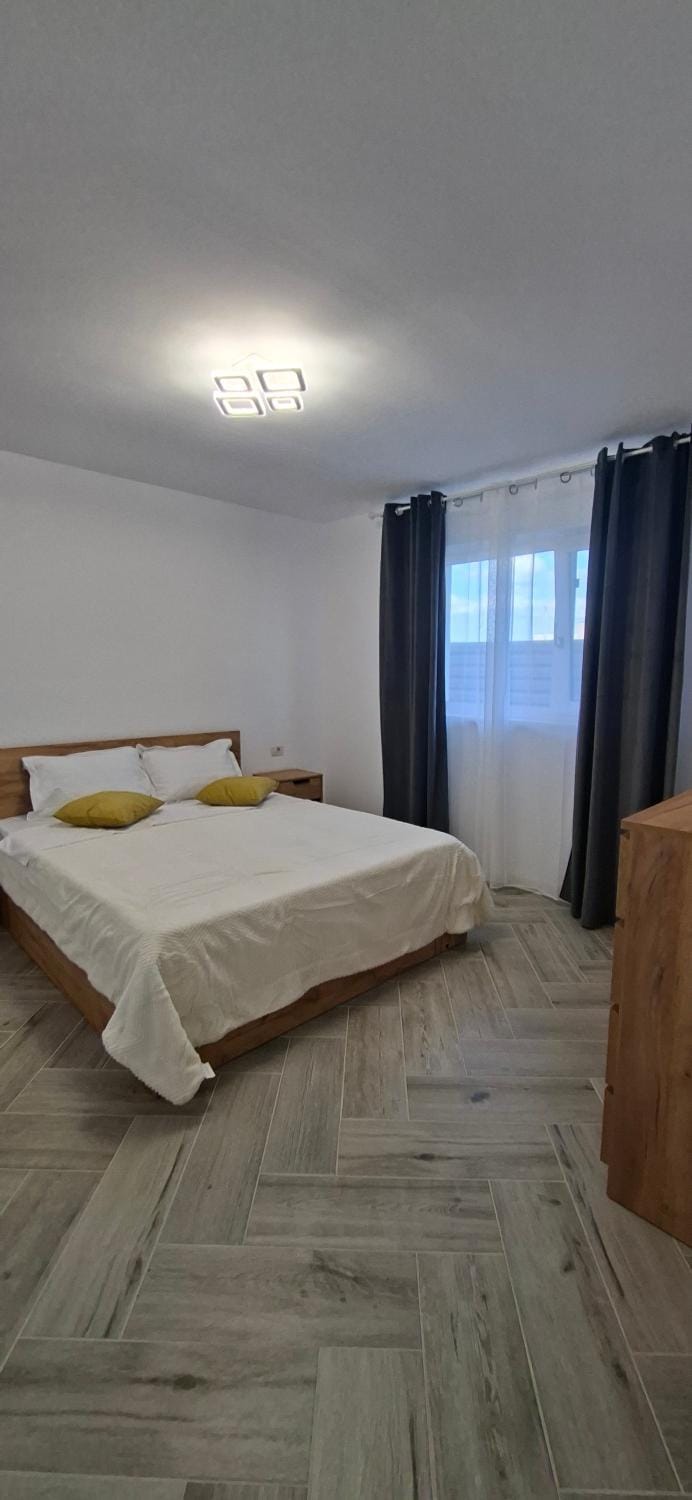 Gidal Apartments Near Mall Moldova Apartment in Romania