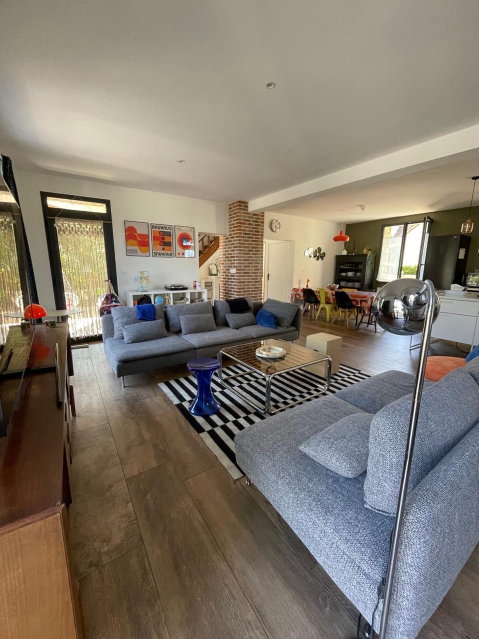 TV and multimedia, Living room, Seating area