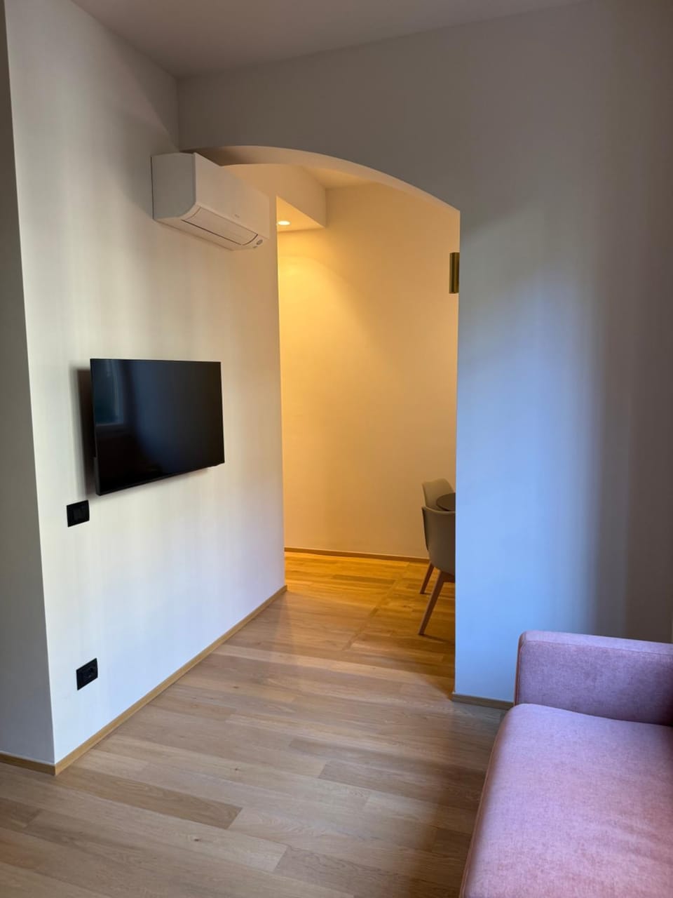 TV and multimedia, Seating area