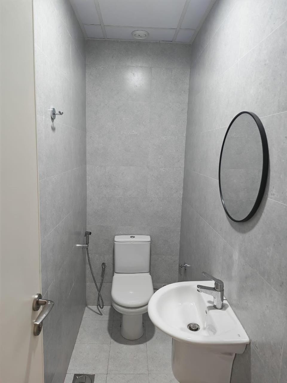 دوبلكس عصري 5دقائق من المطار و المولات والمقاهي Apartment in Muscat