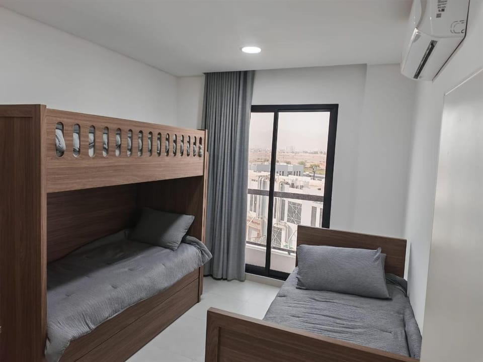 دوبلكس عصري 5دقائق من المطار و المولات والمقاهي Apartment in Muscat