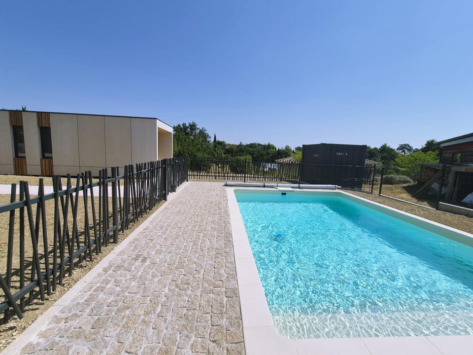Pool view, Swimming pool