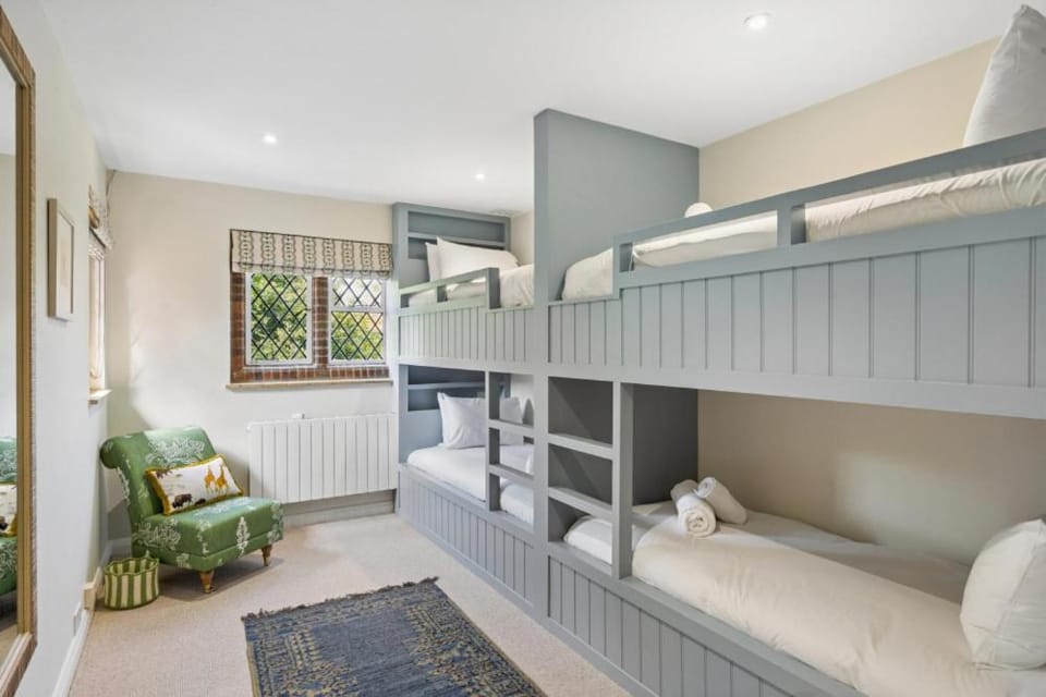 Elegant Grade II Manor - Dorney - Eton - Windsor House in Windsor