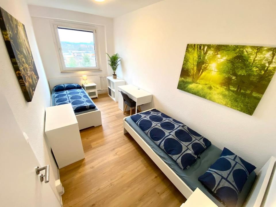 Großzügiges Apartment mit Ausblickg, ruhig gelegen und 5 Min zur Autobahn Apartment in Saxony
