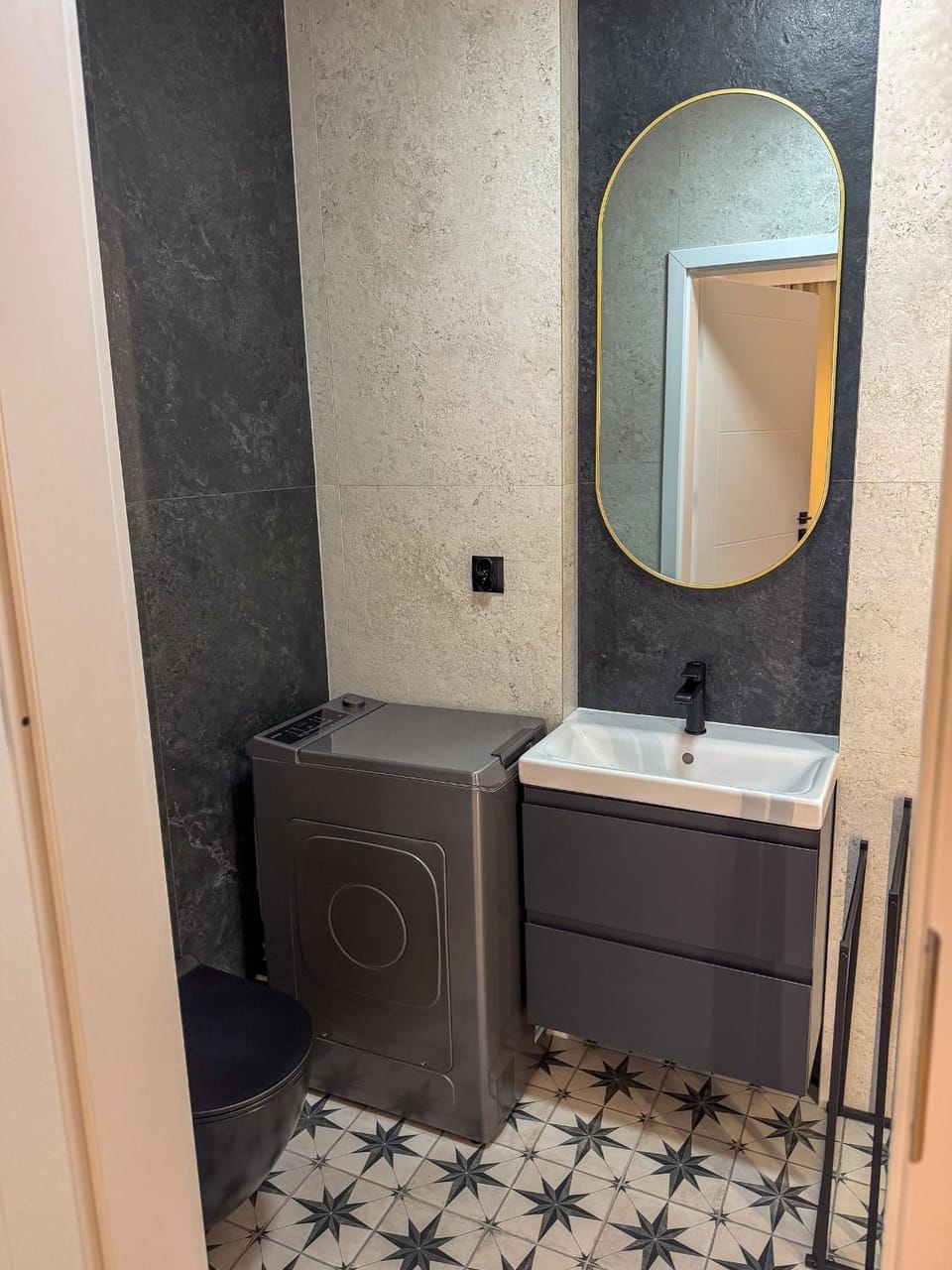 Furman's Court Apartment hotel in Poland
