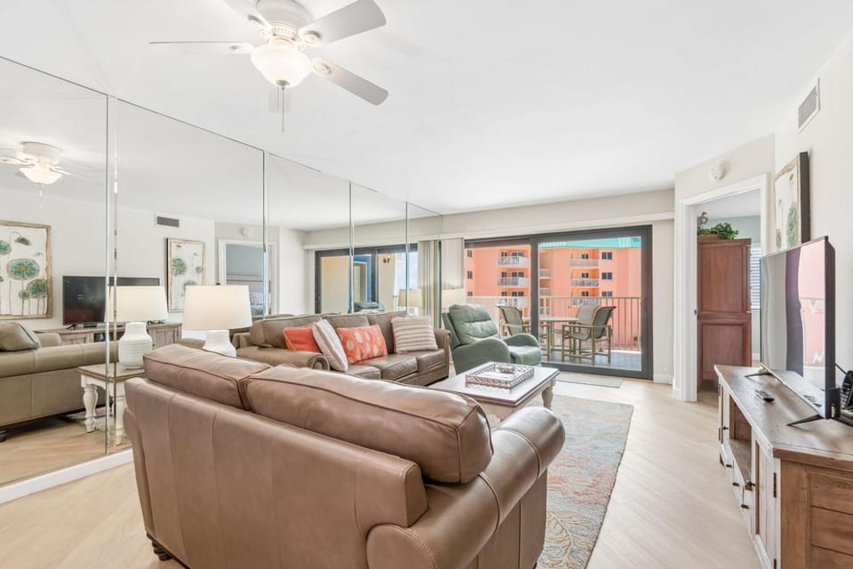 Ocean View Retreat at Beach Palms Apartment in Redington Shores