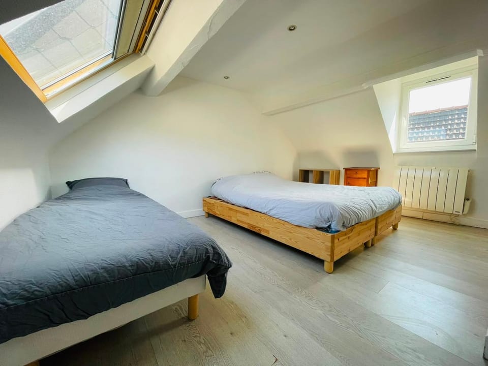 Bed, Bedroom