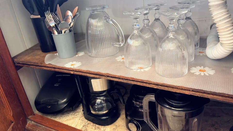 Coffee/tea facilities, kitchen