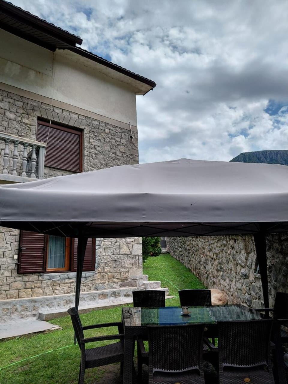 Guest House DRINI Bed and Breakfast in Montenegro