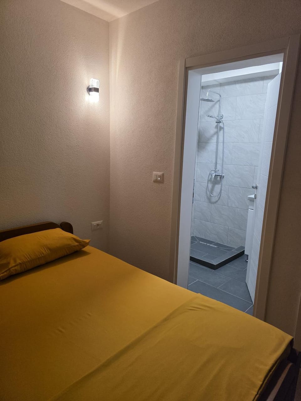 Guest House DRINI Bed and Breakfast in Montenegro