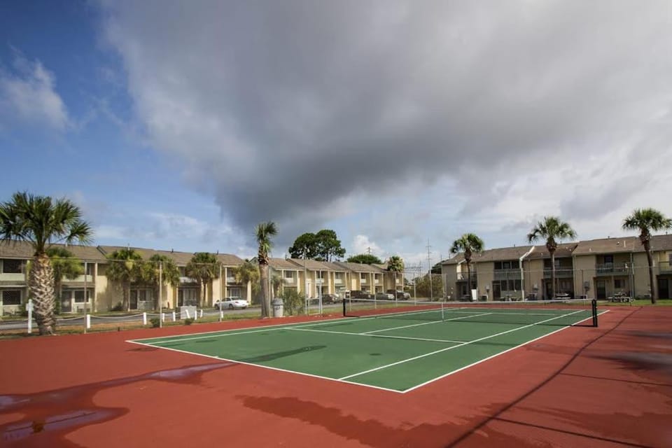 Luxurious Townhouse Close to Private Beach Pools Mini-Golf - Snowbirds Welcome House in Panama City Beach