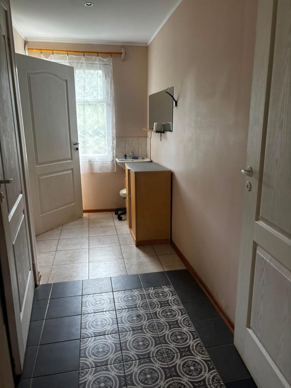Vasaras mājiņa pie Rāznas ezera Nr 11 House in Latvia
