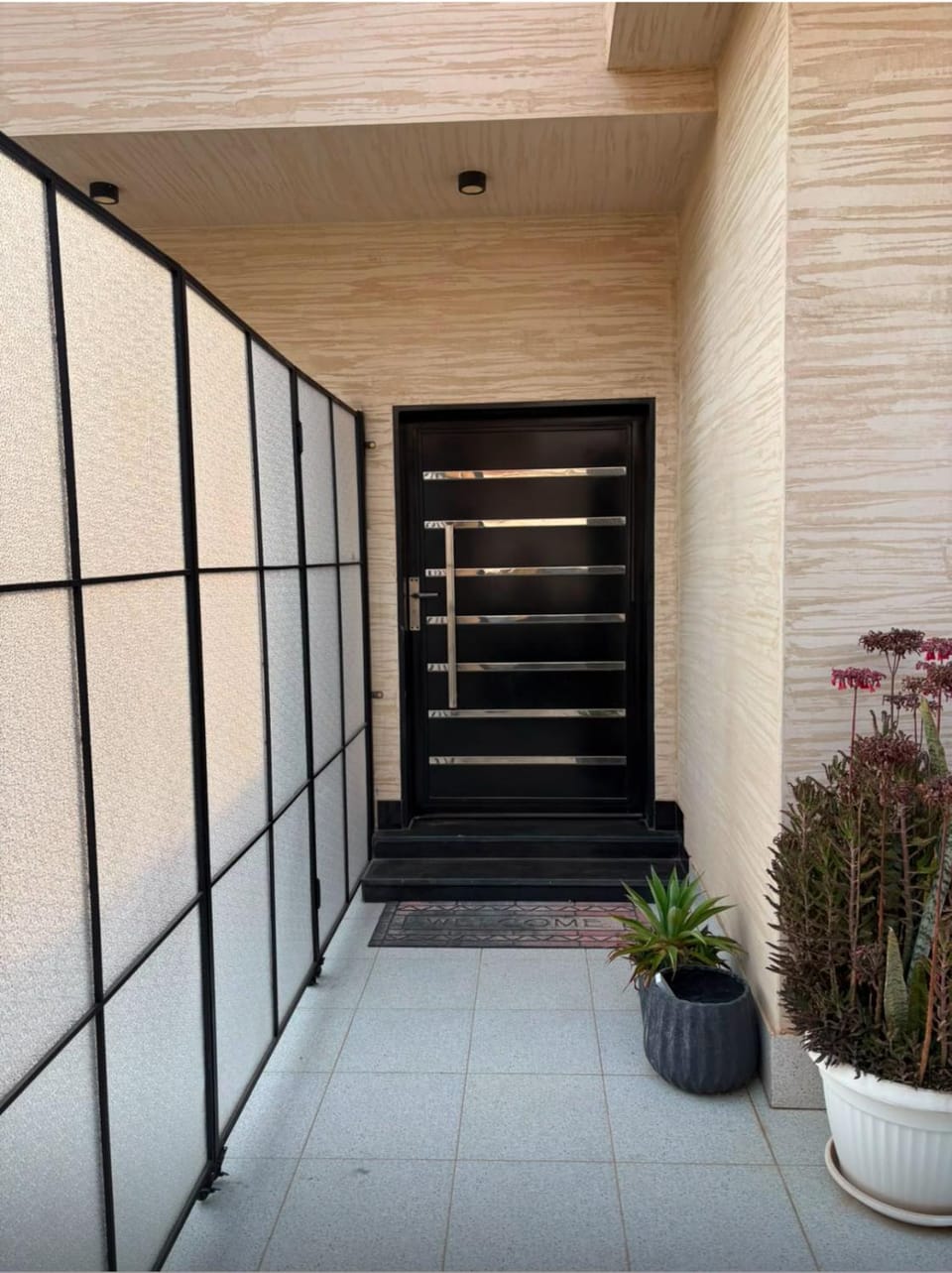 شقة جديده بحي راقي وهادئ تكفي لعائله صغيره Apartment in Saudi Arabia