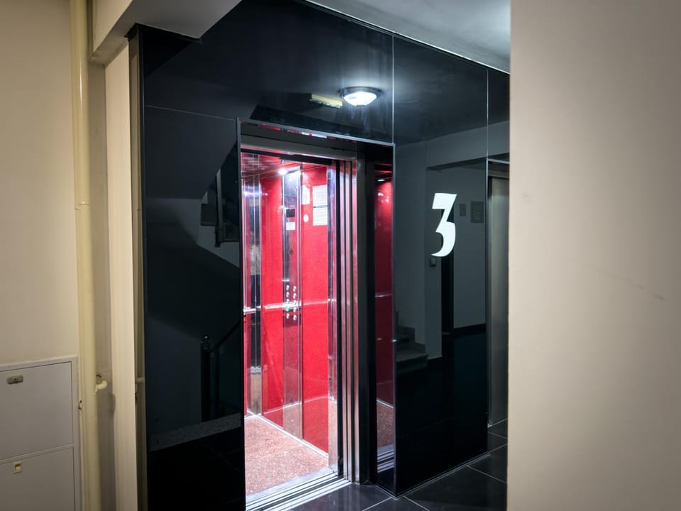 elevator, acessibility