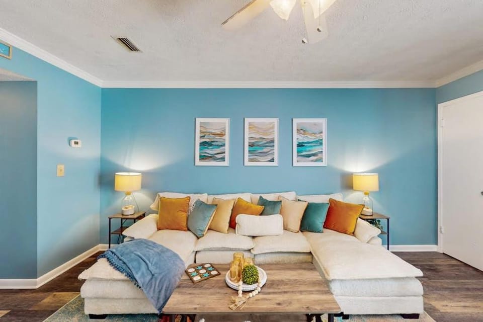 Waterfront Townhome with Shared Pool Central AC Free WiFi - Snowbird-Friendly House in Panama City Beach