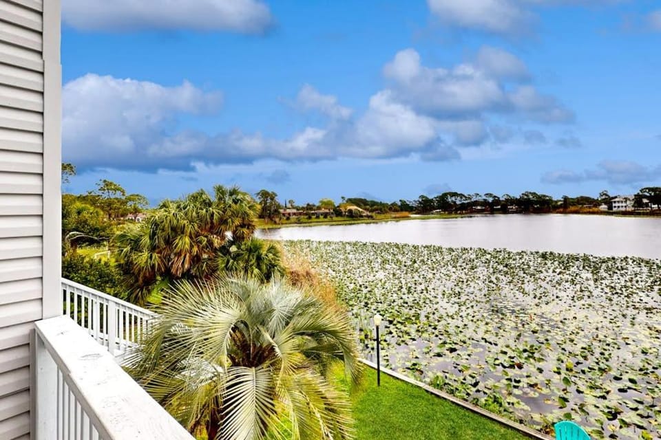 Waterfront Townhome with Shared Pool Central AC Free WiFi - Snowbird-Friendly House in Panama City Beach