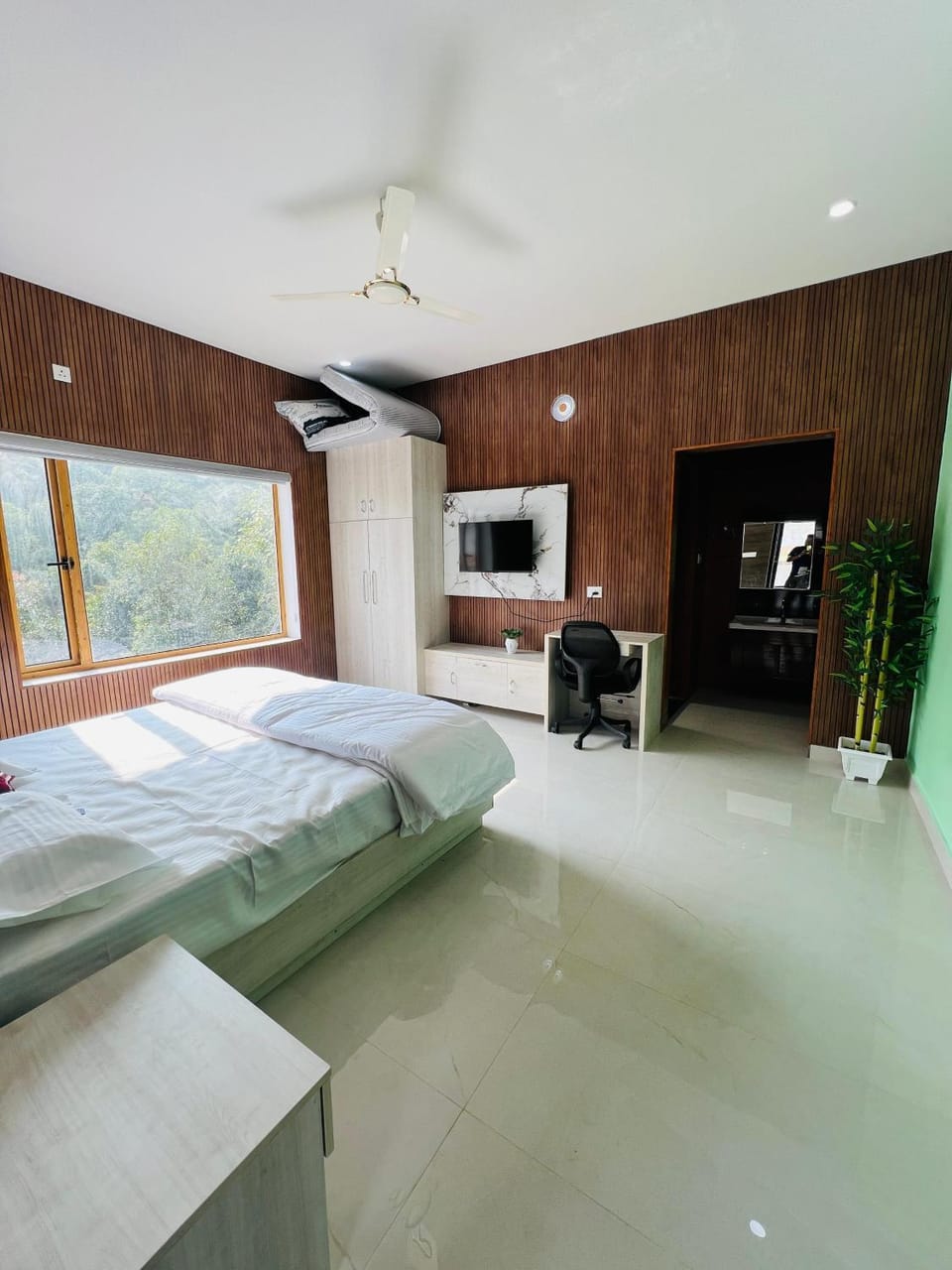 ROCK STAR couples Hotel in Kerala