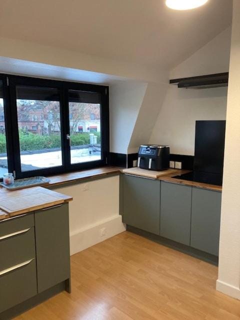 Cozy & quiet two-room apartment - 15 minutes from Lille Apartment in Villeneuve-d'Ascq