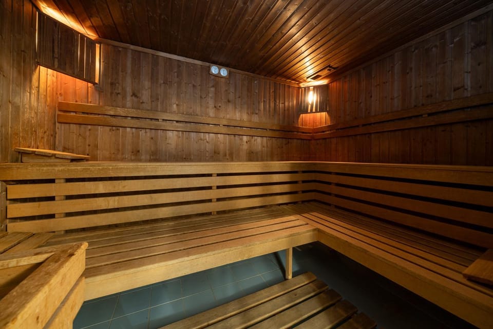 Krokus Pokus basen sauna widok na Tatry Apartment in Lesser Poland Voivodeship