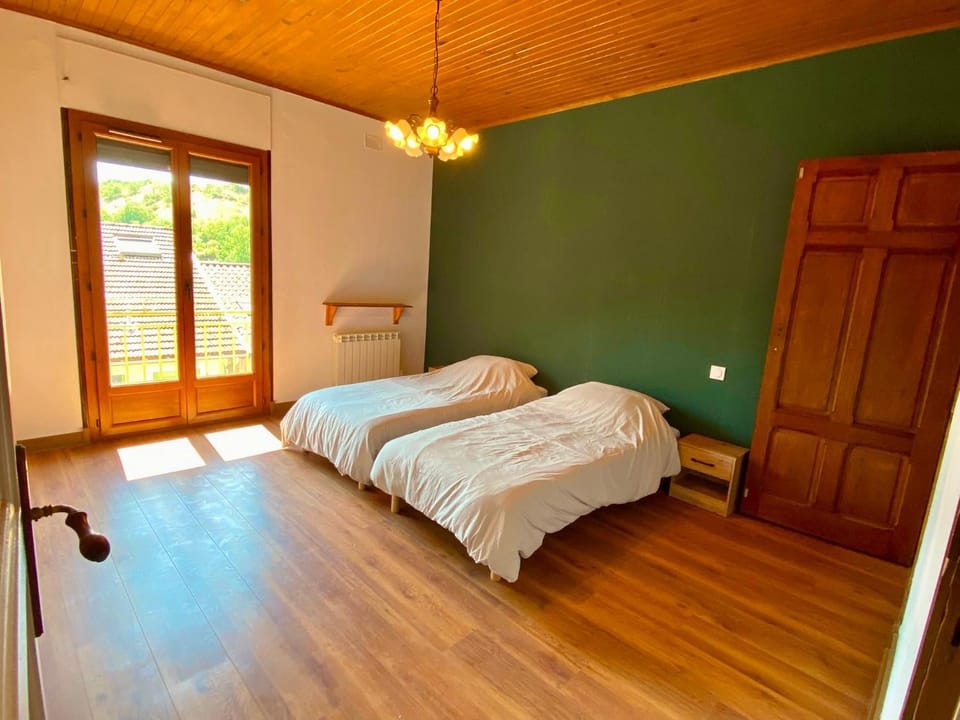 Living room, Bedroom