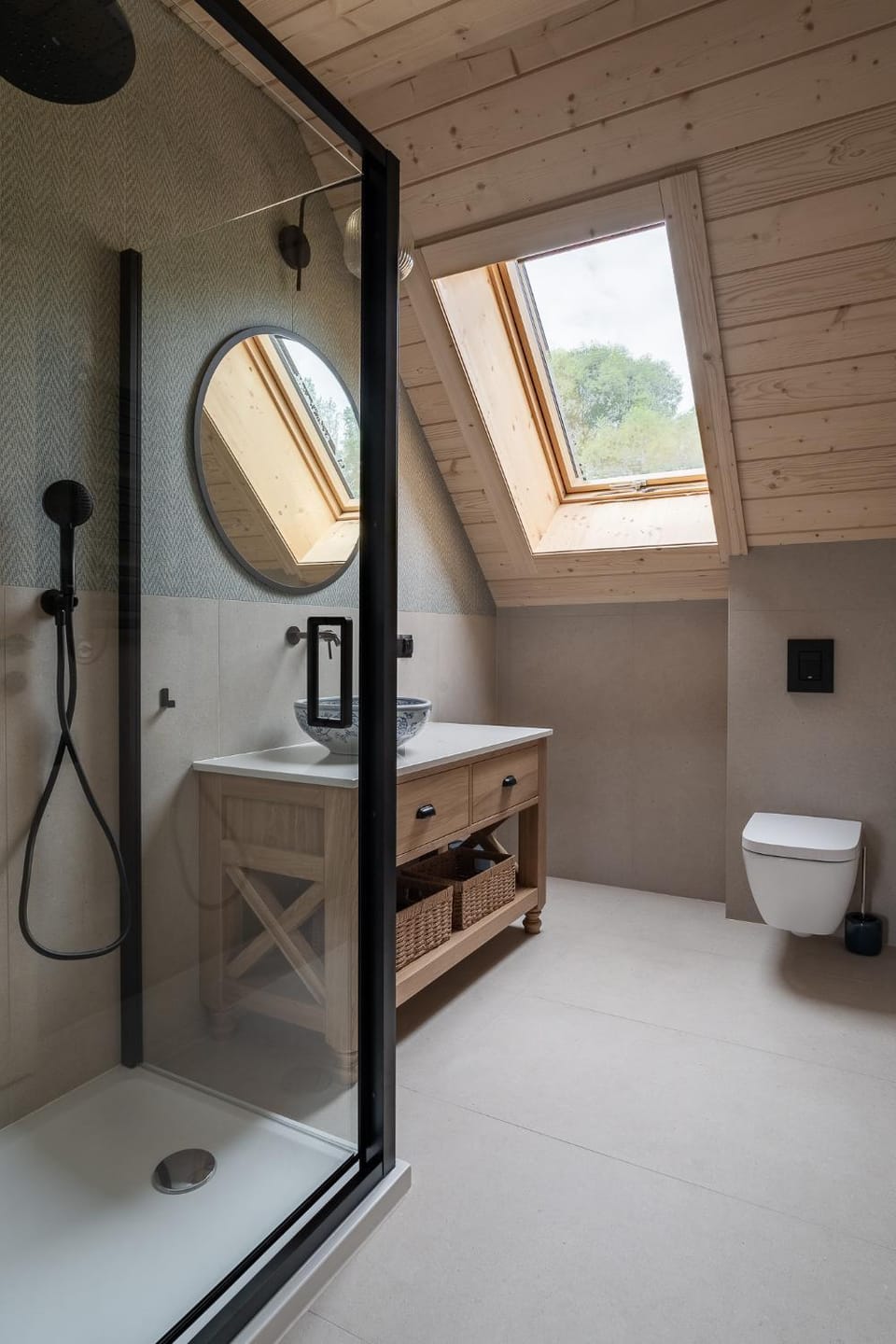 Siwy Dzwonek - Góralskie Domy z Jacuzzi i Widokiem na Tatry - Sauna lub Bilard - Plac Zabaw Chalet in Lesser Poland Voivodeship