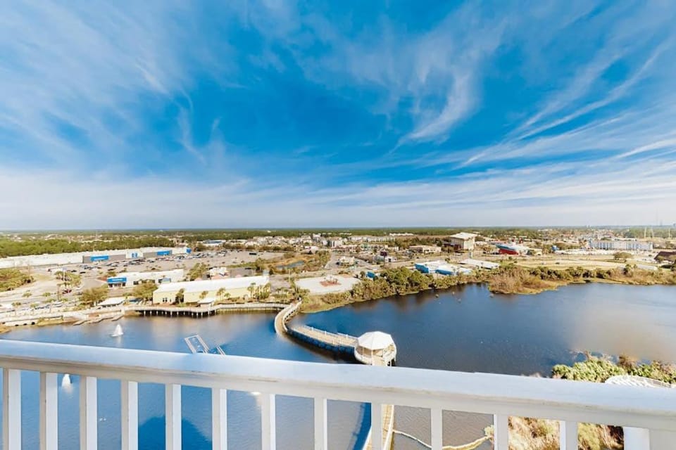 Coastal condo with stunning gulf views shared pools & hot tub easy beach access House in Panama City Beach