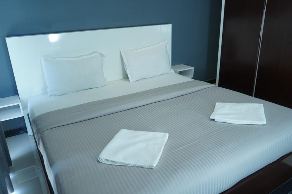 Lake breeze by lake infinity Apartment in Nuwara Eliya