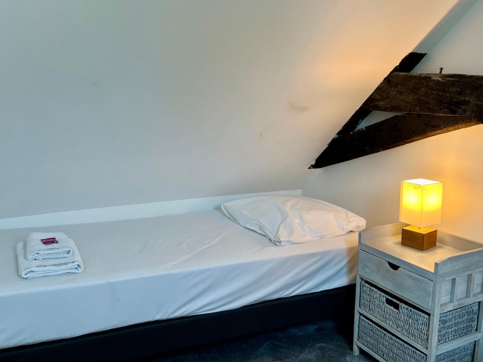 Le Moulin du Château de Horgues - Piscine Apartment in Occitanie