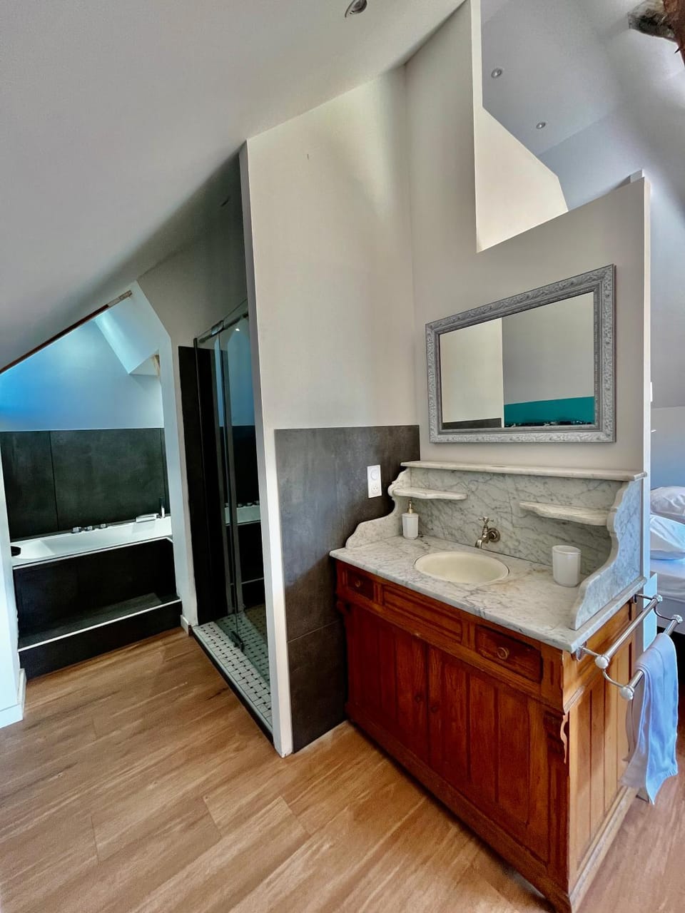 Le Moulin du Château de Horgues - Piscine Apartment in Occitanie