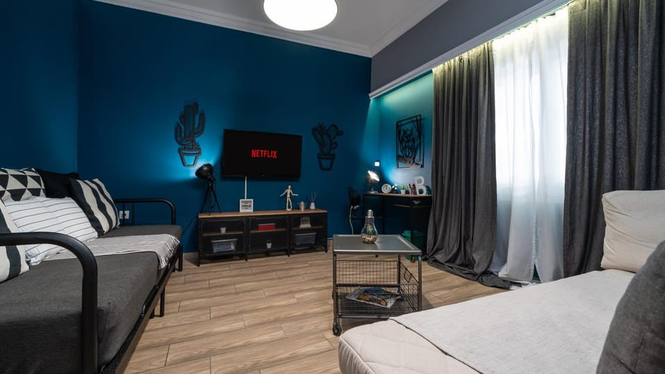 TV and multimedia, Living room, Photo of the whole room, Seating area
