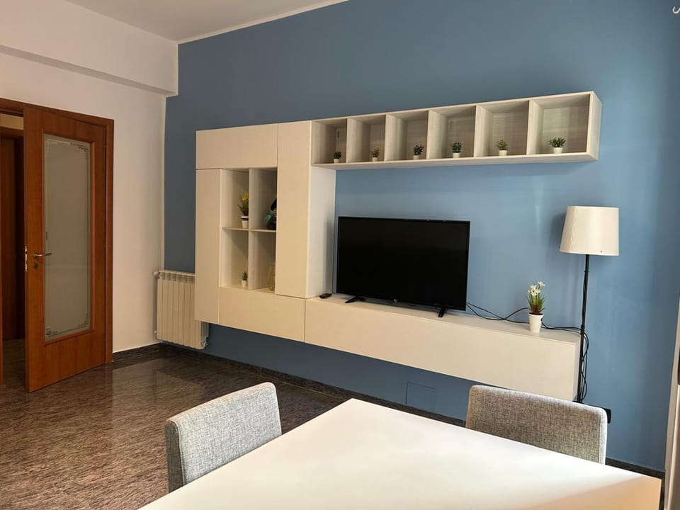 Communal lounge/ TV room, TV and multimedia