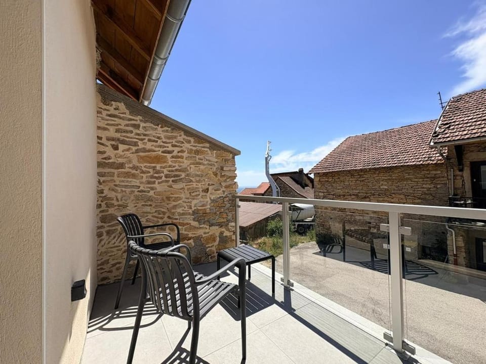Havre de Souclin - Deux maisons jumelles House in Auvergne-Rhône-Alpes