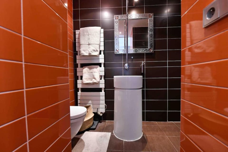 Loft Design Climatisé Parking Gratuit - 10min Paris - 25 min Disney - Vincenne centre Apartment in Vincennes