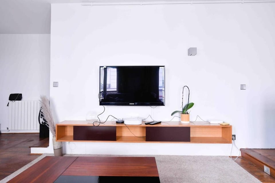 Communal lounge/ TV room, TV and multimedia