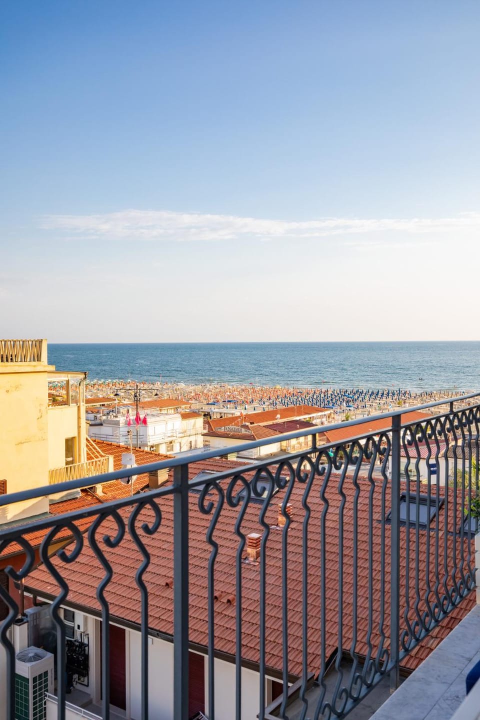 Marea • Luxury Rooftop on the Promenade, Viareggio Apartment in Viareggio