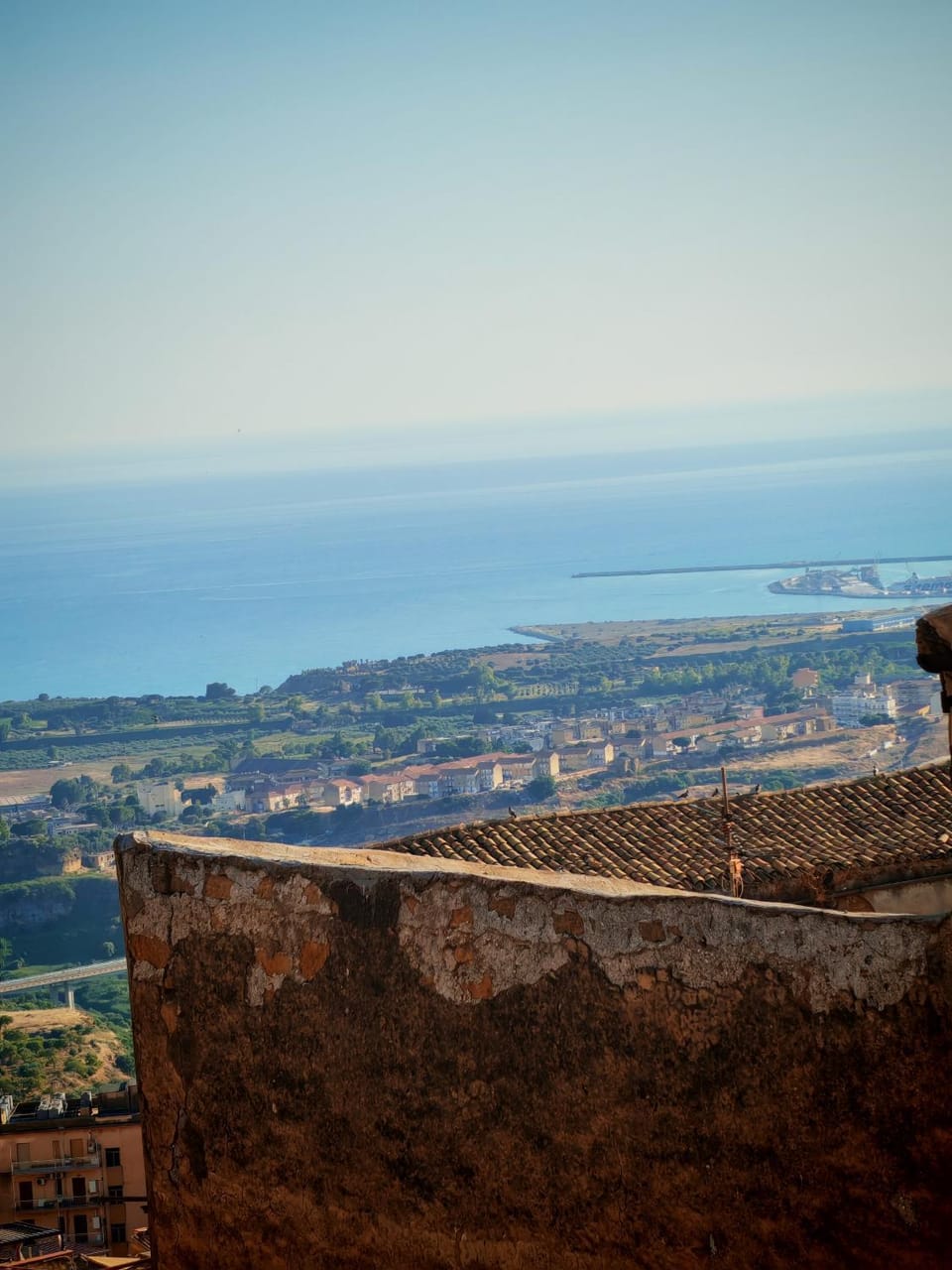 Nearby landmark, Natural landscape, Bird's eye view, City view, Landmark view, Sea view