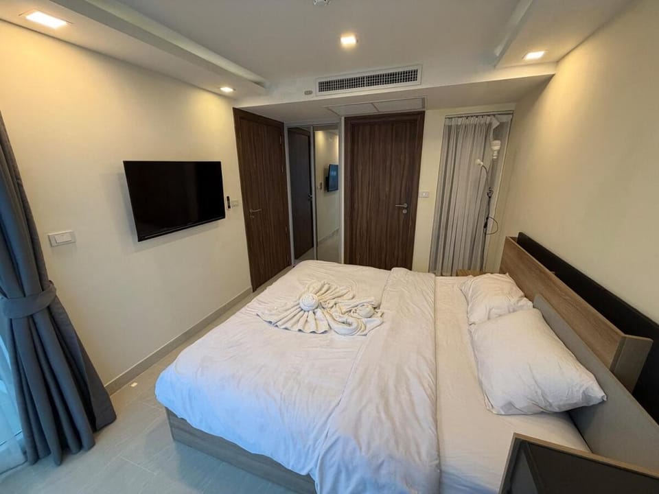Brand NEW Condo! Grand Avenue & Central Pattaya Apartment in Pattaya City